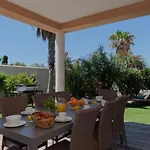 Marina Rossa 度假居 维琪奥港